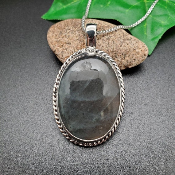 Sterling Silver Labradorite Necklace Large Oval with Rope Chain Sterling Silver Labradorite Necklace Large Oval with Rope Chain
