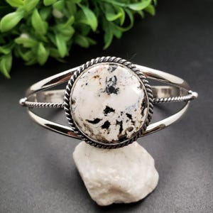STN #C247 / Brazalete de turquesa de búfalo blanco / Pulsera de turquesa blanca de plata esterlina / Pulsera de piedra de búfalo de plata / Regalo para ella
