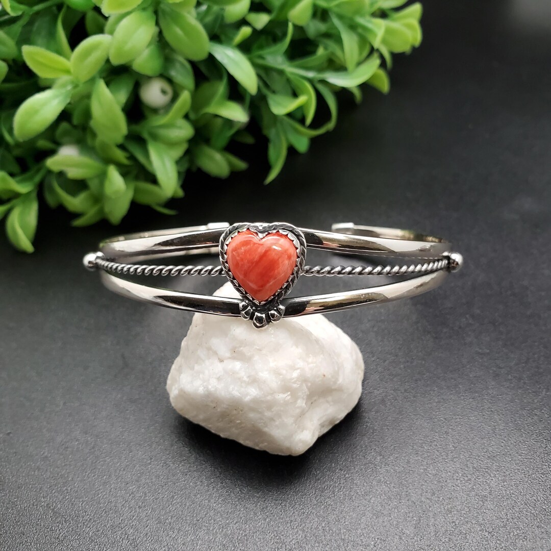STN #C256 | Lovely Spiny Oyster Heart Bracelet Cuff | Sterling
