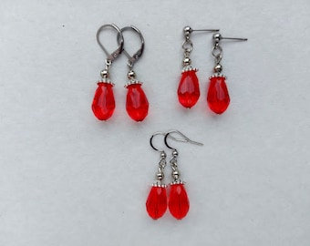 Boucles d'oreilles nausicaa anime Boucles d'oreilles cosplay Gouttes pendantes rouges Boucles d'oreilles perles de verre boucles d'oreilles hypoallergéniques minimalistes Cadeau pour elle