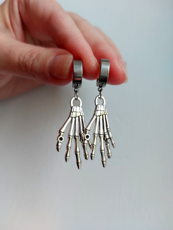 LeahMaria Orecchini a forma di scheletro in argento per Halloween, punk goth, Acciaio inossidabile