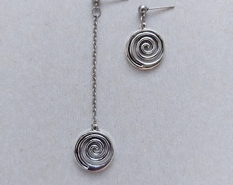 ピアス Spiral Galaxy Earrings Asymmetrical Silver Spiral Earrings Swirl Earrings Spiral