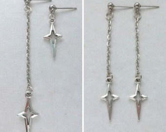 Asymmetrical star earrings Long  star earrings Silver chain earrings Gothic earrings Rock star’s girlfriend earrings Spike earrings Grunge