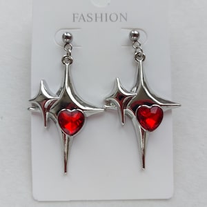 Örhängen med stjärna och hjärta Silver polarstjärna himmelsmycken Hypoallergen punkstil gotisk grunge estetik år 2000-present till henne