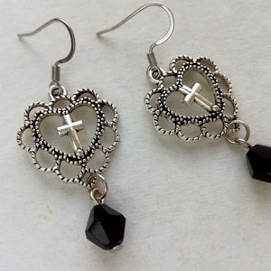Misa Kreuz Ohrringe Misa Anime Ohrringe Death Herz Ohrringe Openwork Herz Ohrringe Anime Cosplay Kostüm Manga Schmuck Geschenk für sie