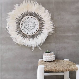 Giant Juju Hat jujuhat in natural feathers with macramé center and shells diameter 52 cm ecru color
