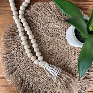Curtain tieback or door tassel large pearls with 1 large shell - natural color 60 cm