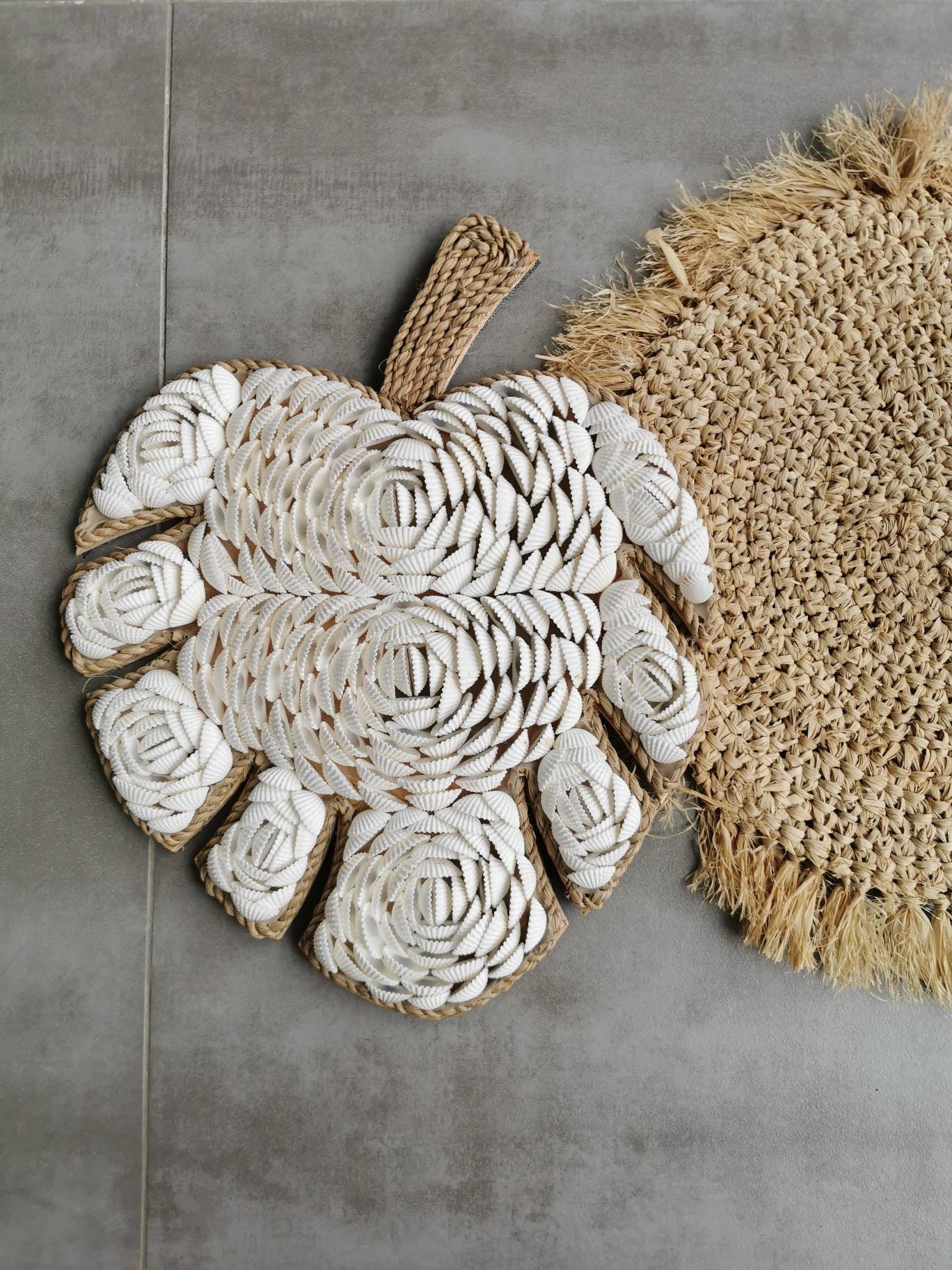 Grande Feuille de Monstera en Coquillages à Suspendre 35 cm 27 Taille L