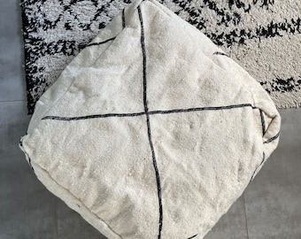 Gros pouf berbere en laine - 60X60 cm Modèle Médina