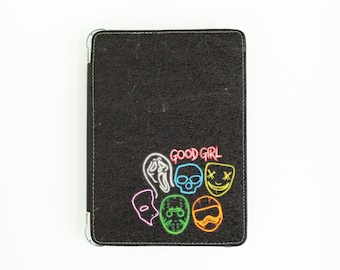 Good Girl - etui na Kindle'a z przezroczystym tyłem