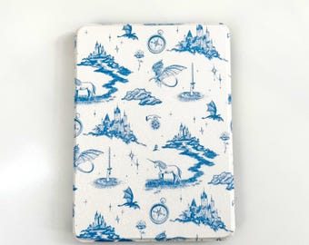 Vintage Fantasy - etui na Kindle'a ze stojakiem i paskiem na rękę