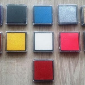 Long-lasting ink pad for all types of stamps, scrapbooking markings, fingerprint trees, gold, silver, pink, blue, purple, green, yellow, red... image 2