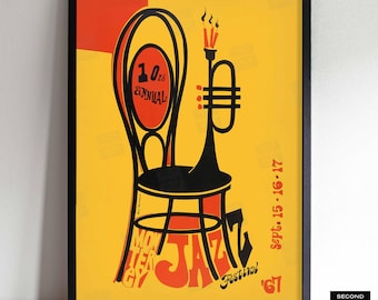 Puede incluir: Un póster vintage para el 10º Festival Anual de Jazz de Monterey, celebrado del 15 al 17 de septiembre de 1967. El póster presenta una ilustración estilizada de una silla y una trompeta en blanco y negro sobre un fondo amarillo con acentos rojos y naranjas.