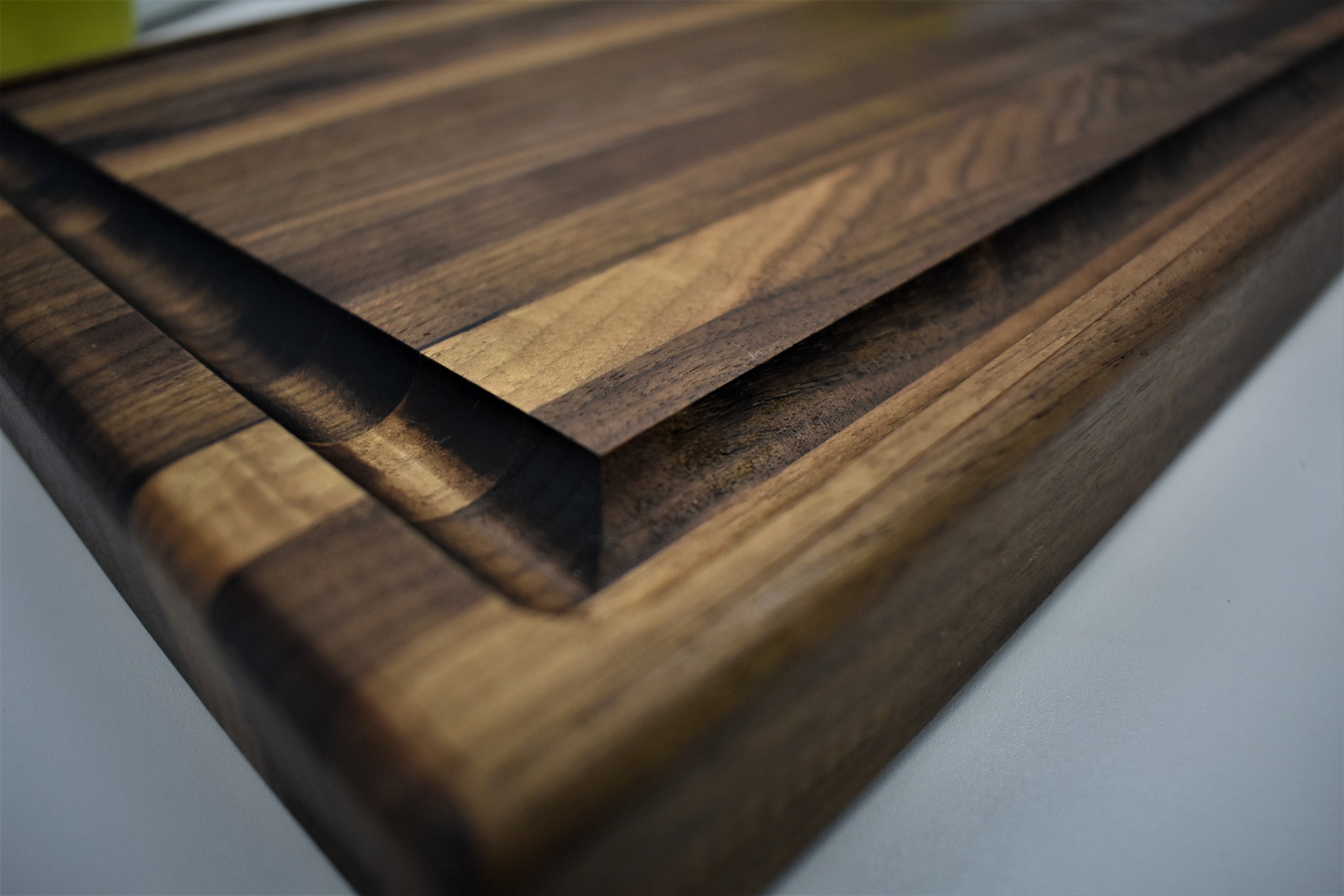 Walnut Edge Grain Juice Groove Cutting Board / Chopping Block / Servi…