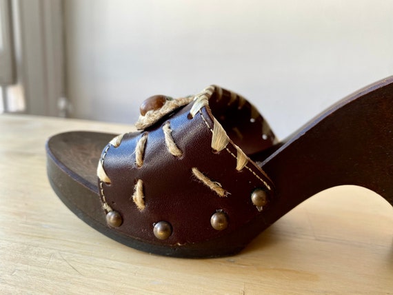 VINTAGE 90s Does 70s Leather Clogs, Studded Embro… - image 3