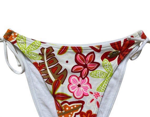 Vintage Y2K Bikini Hibiscus Print NOS White Red T… - image 4