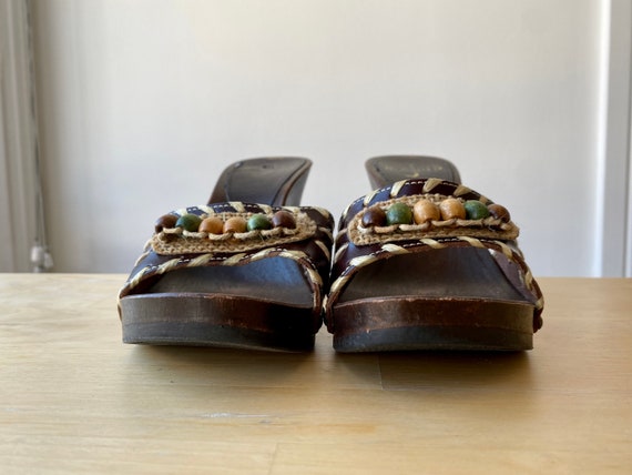 VINTAGE 90s Does 70s Leather Clogs, Studded Embro… - image 5