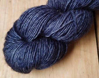 Navy Merino Linen Fingering weight Yarn