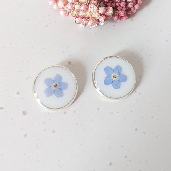 Paire de boutons bleus Myosotis, boutons fleurs pressées délicates, cadeau unique fait main, souvenir, bouton modestie, couture, 2 pièces
