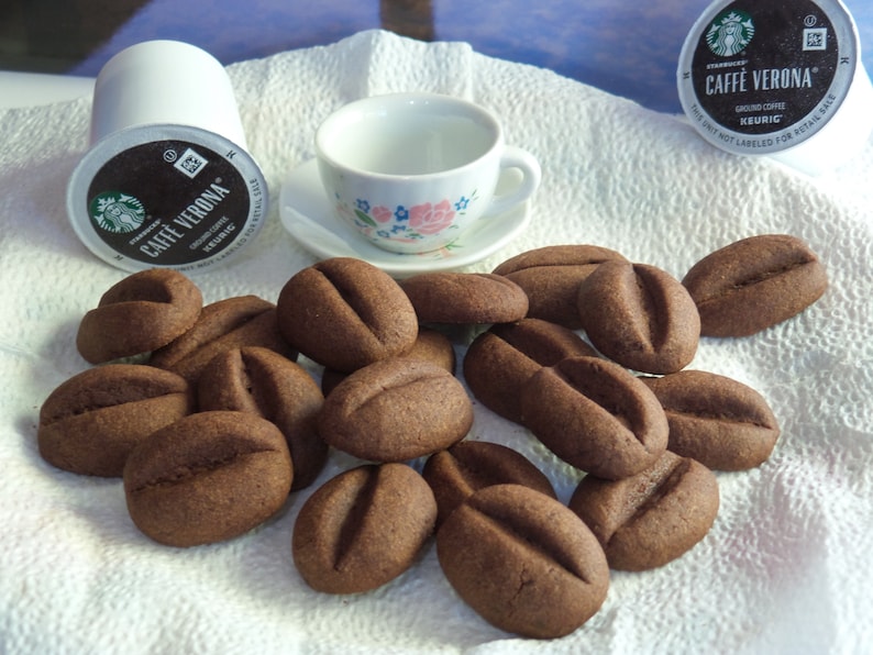 30 Coffee Bean Cookies with Starbucks Coffee image 2