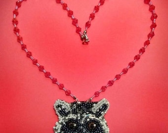 valentines day, racoon, racoon necklace, beaded racoon, bead embroidery, handmade racoon, mapache, collar de mapache, mapache hecho a mano