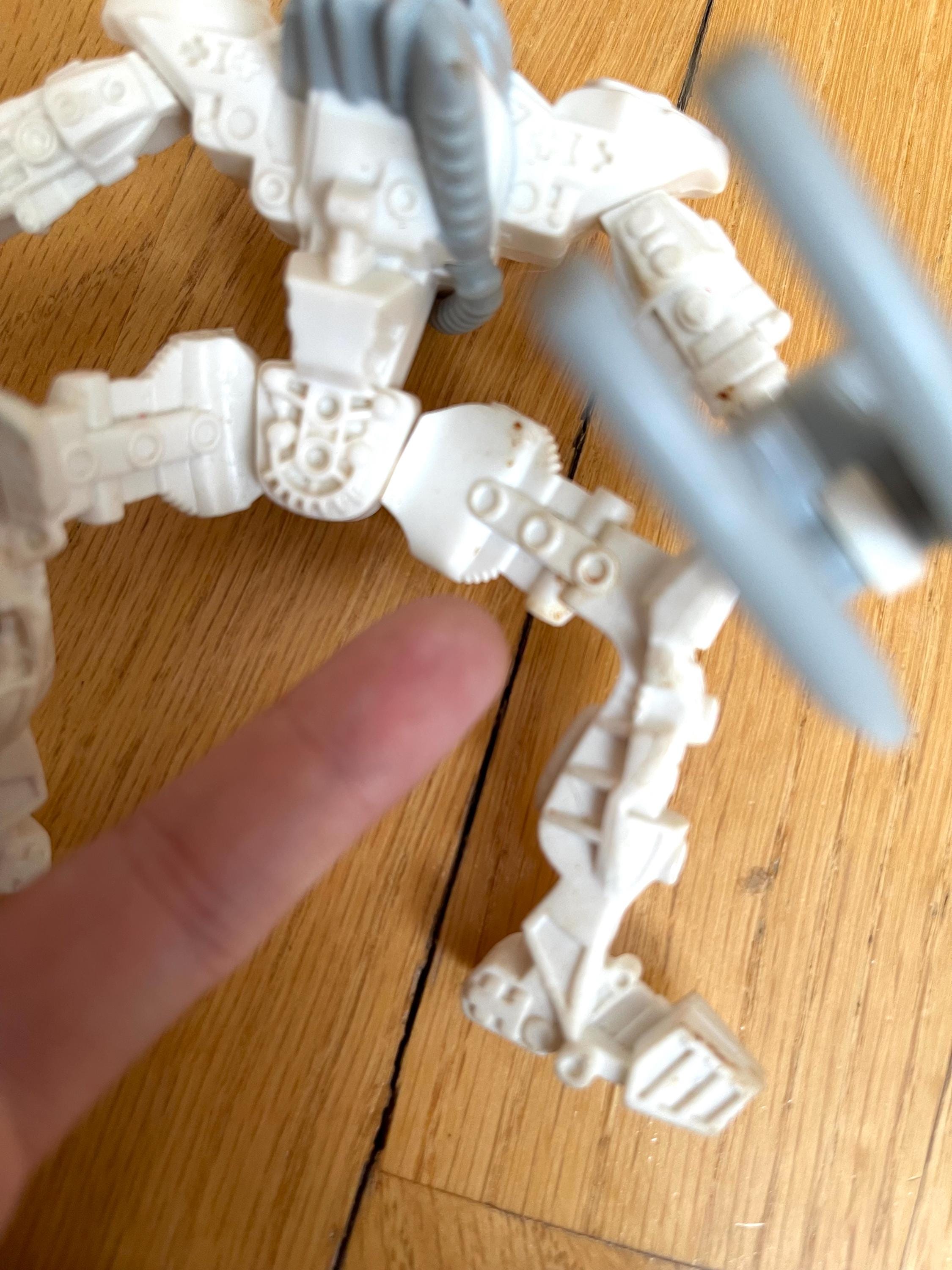 置物、メイドイン、マカオ NEAT Mcdonald's Lego Bionicle Toa Matoro Figures Happy Meal Toys