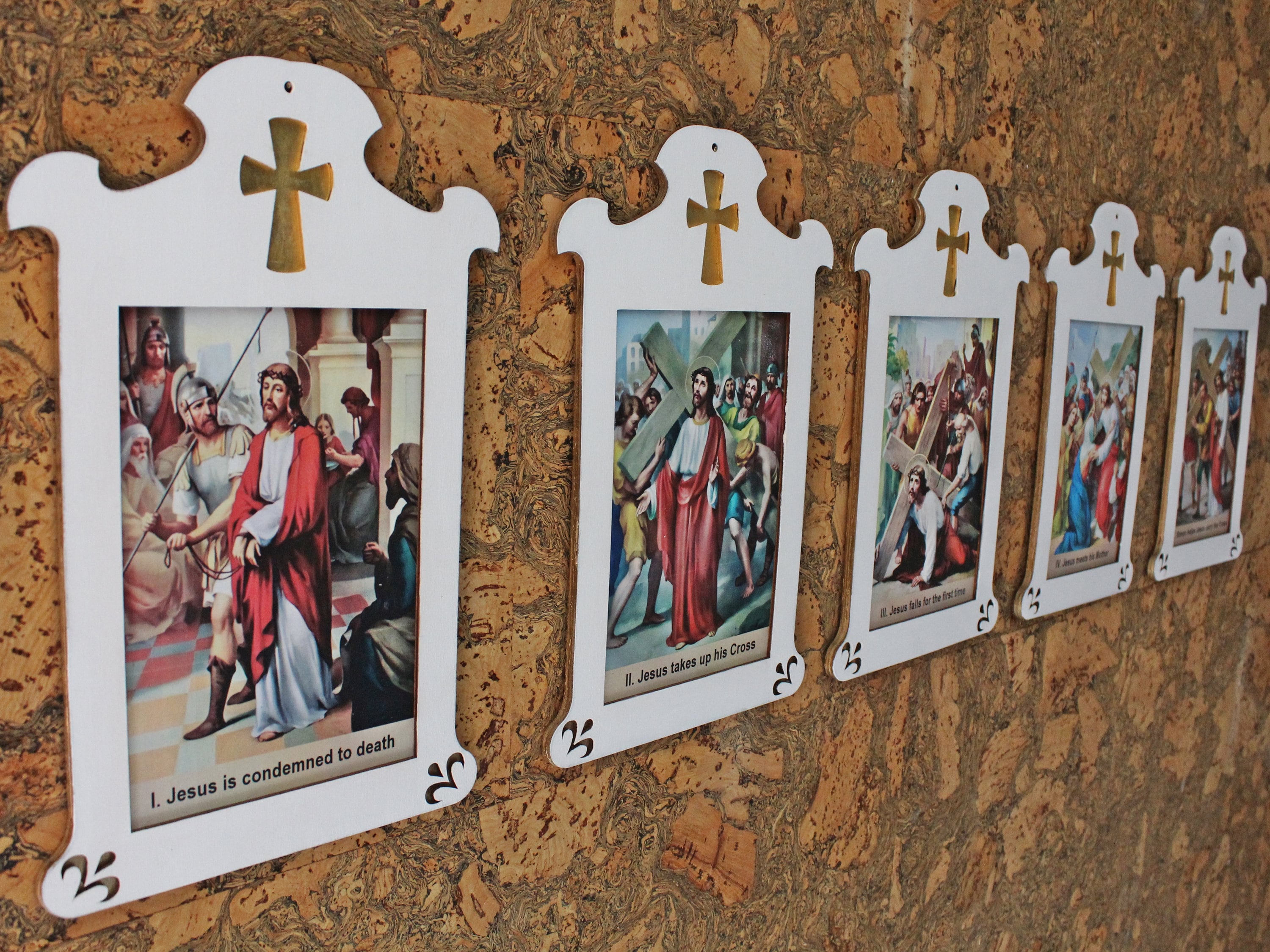 Chemin De Croix En Bakélite - Objet Religieux Vintage - Années 1960/70 - Bon état