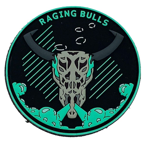 VMM-261 Raging Bulls PVC Glow Shoulder Patch - With Hook and Loop, 3"