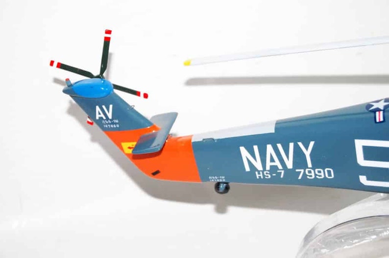 Hs-7 Dusty Dogs Sikorsky H-34 Model