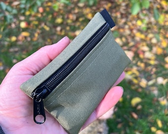 Pocket Wallet in Olive Green