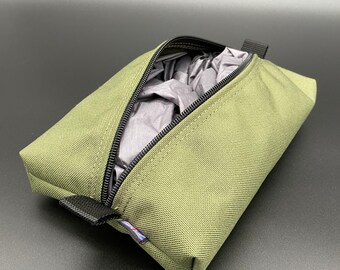 Low Medium Box Pouch