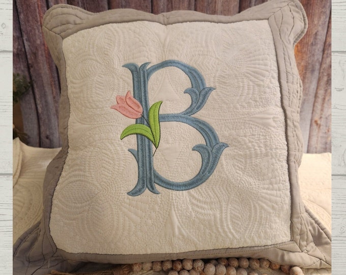 Personalized, Tulip Single Monogram quilted baby pillow sham