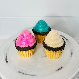 Set of 3 Faux Mini Cupcakes,Fake plaster cup cakes,Mini Cupcakes,Tiered Tray decorations,Fake food props,Faux cupcake set,Birthday props