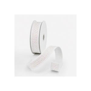 Op de afbeelding: Een spoel met wit lint met een dichte, sprankelende glittertextuur over het hele oppervlak. Het lint is gewikkeld rond een centrale ronde kern, waarbij een deel van het glinsterende materiaal naar buiten uitsteekt in een losse, gebogen lus.
