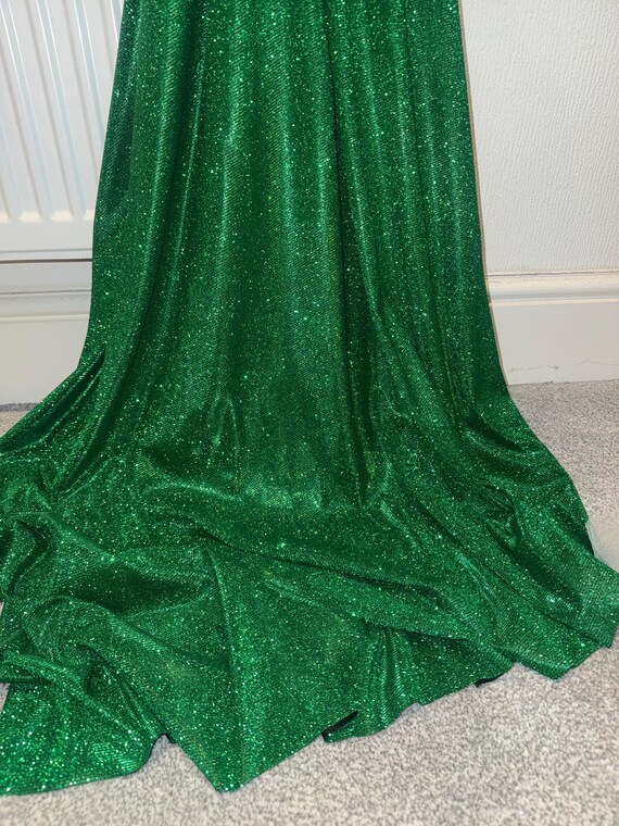 emerald green fabric for dress Emerald Green Velvet Fabric Roll Size: 10 Yards | Wedding | Event main image 0