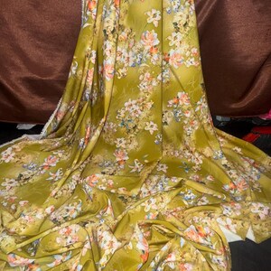 1 Meter Multicoloured Floral Print Polyester Fabric 58” wide Dressmaking,Decorations