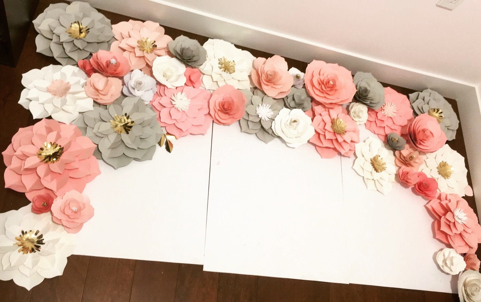 Large Paper Flowers for the Photo Zone. Giant Flowers for Wedding  Decoration. Baby Room Decor. Wedding Decor. Interior Rose. 