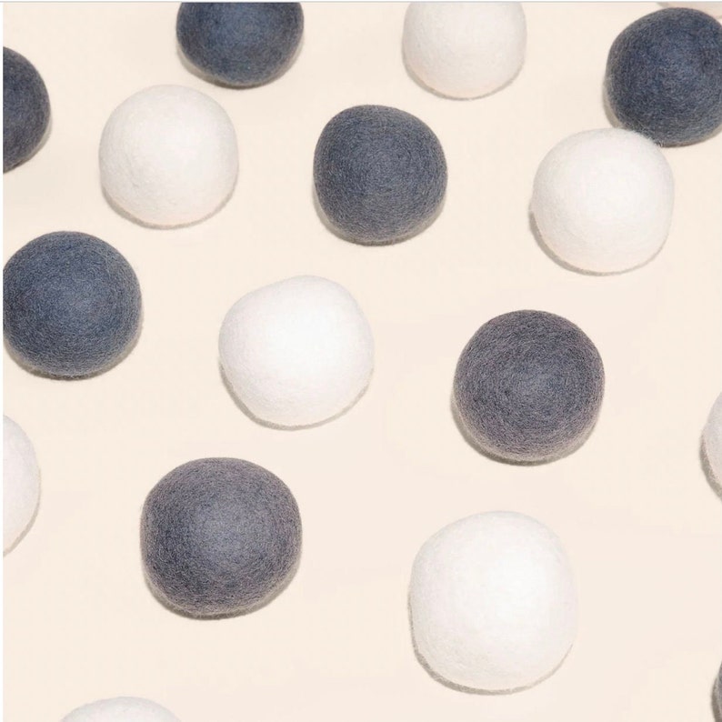 Bamboo Switch Wool Dryer Balls - Thumbnail 4