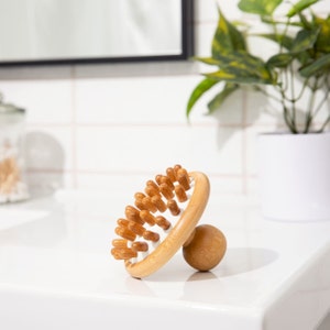 Bamboo Stimulating Scalp Massager | Spa Day | Self Care | Hair Care | Gift Idea | Shower Tool | Plastic Free | Eco Friendly | Zero Waste |