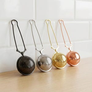 Stainless Steel Tea Strainer | Set of 4 | Plastic-Free | Loose Leaf Filter | Tea Ball