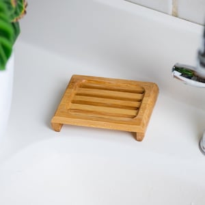 Bamboo Soap Bar Lift Holder All Natural Organic Soap Dish Plastic-free & Handmade Compostable Zero Waste Sustainable Bathroom Shower image 1