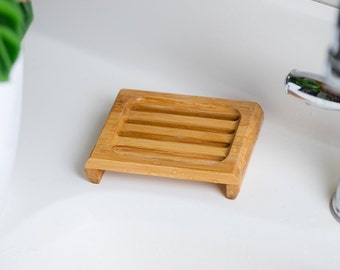 Bamboo Soap Bar Lift Holder | All Natural Organic Soap Dish | Plastic-free & Handmade | Compostable Zero Waste | Sustainable Bathroom Shower