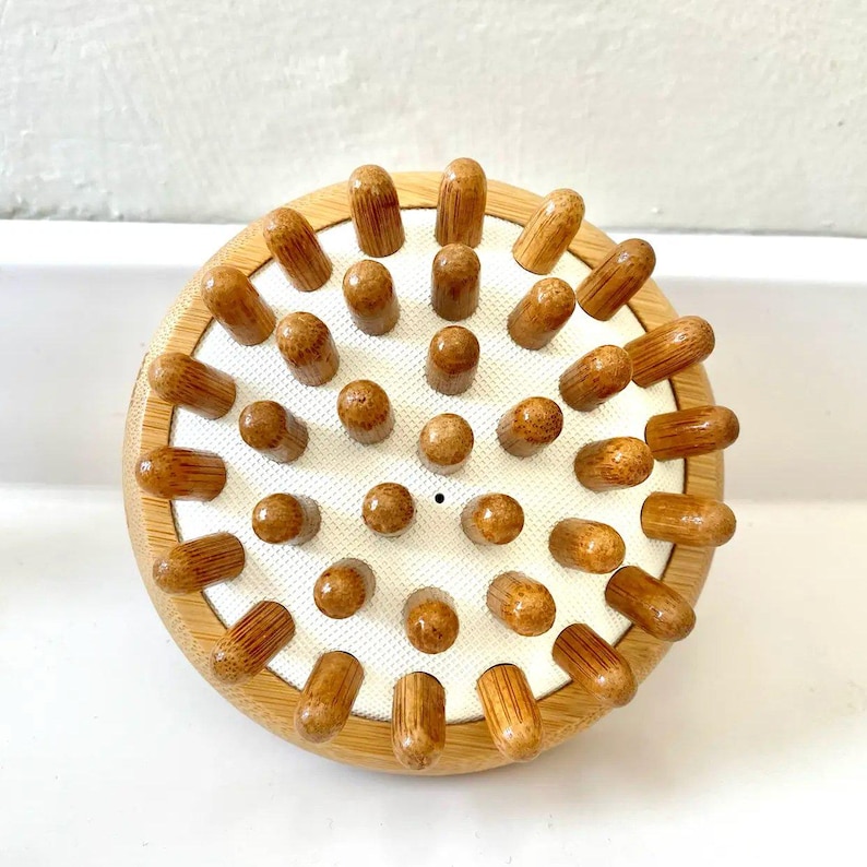 Bamboo Scalp Massager with Bamboo Pegs