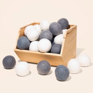 Organic Wool Dryer Balls | Earth Friendly | Natural | Plastic-free | Handmade | Cruelty-Free | Cotton Bag | Laundry | Compostable | Gift