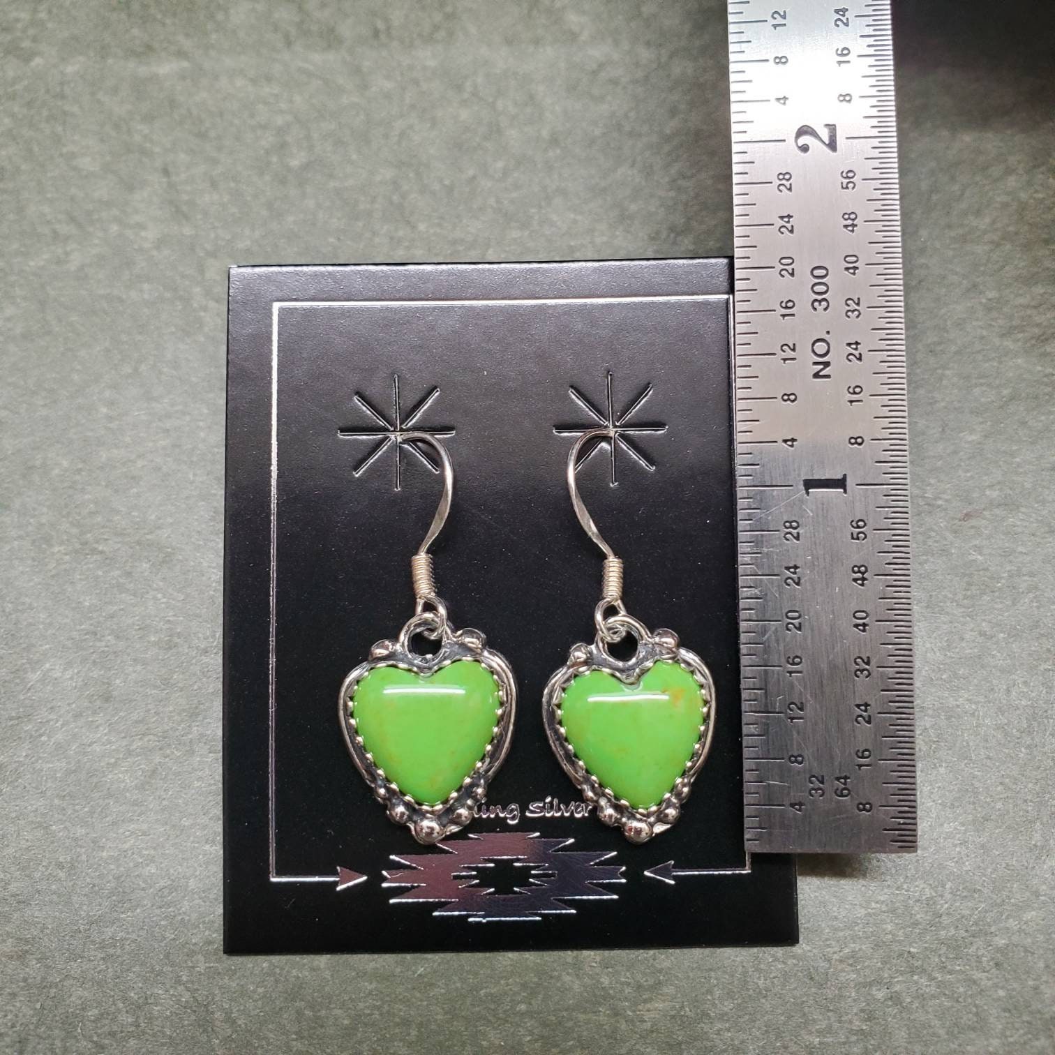 ピアス +ENGBROX+ silver925 poetry heart pearl earring EBEA23052 Q925 Gaspeite Heart Dangle Earrings | Dainty Green Stone