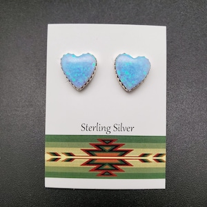 10 mm Blauer Opal Herz Ohrstecker | Blauer Opal Ohrstecker | Opal Ohrstecker | Sterling Silber Schmuck | Zierliche Blauer Opal Ohrstecker