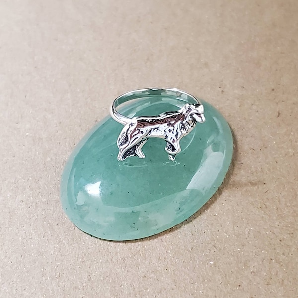 Q925 Sterling Silver Charm Wolf Ring | Lady Ring Size 6 to 9 US | Small Wolf on Ring | Solid Ring | Simple Ring | Simple Silver Charm Ring