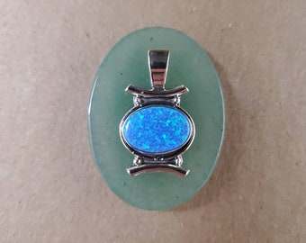 Q925 Colgante de ópalo azul oscuro sin cadena / Colgante de plata de ley / Joyería del suroeste / Colgante de collar de ópalo azul plateado / Hecho en EE.UU.