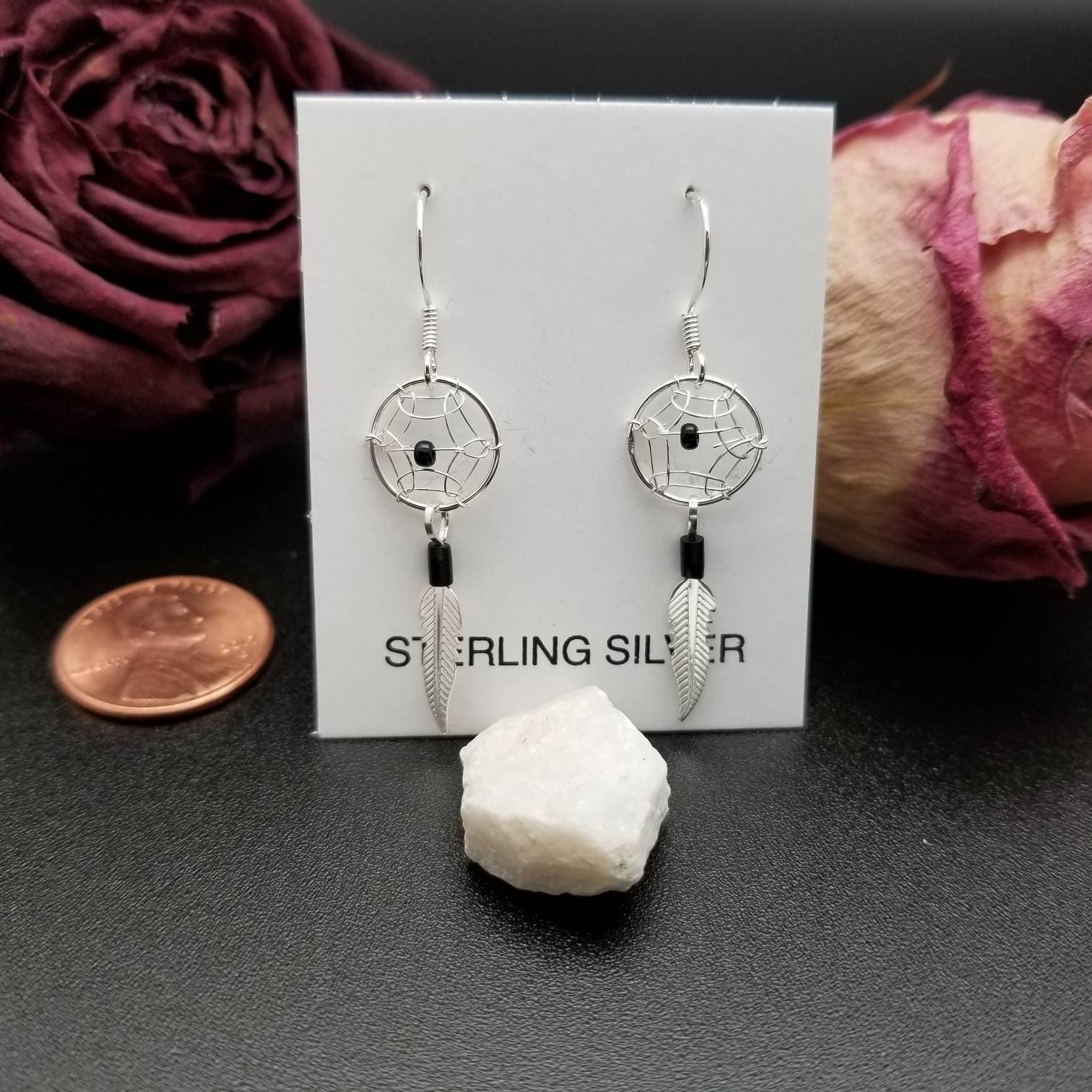 DREAMCATCHER ローブ Q925 Small Black Bead Dream Catcher Dangle Earrings | Small