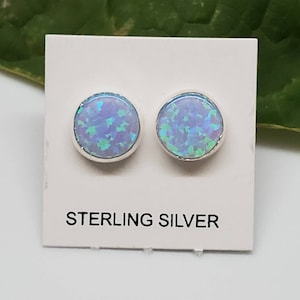 Boucles d’oreilles Q925 8mm Blue Opal Stud | Boucles d’oreilles Blue Opal Post | Bijoux bleu Dainty | Studs Sterling Silver | Bijoux Blue Opal | Goujons simples